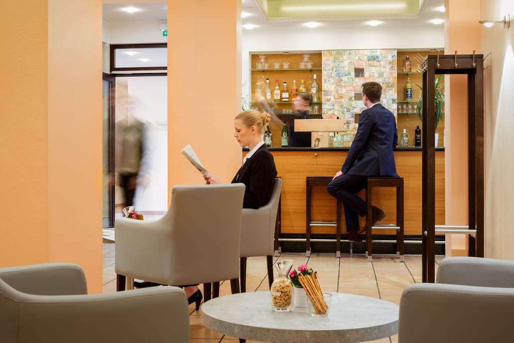 Messehotel Koeln-Deutz Екстериор снимка